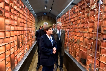 Obchody Dnia Pamięci Ofiar Zbrodni Katyńskiej z udziałem premier Szydło (26382304616)