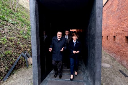 Obchody Dnia Pamięci Ofiar Zbrodni Katyńskiej z udziałem premier Szydło (26135376470)