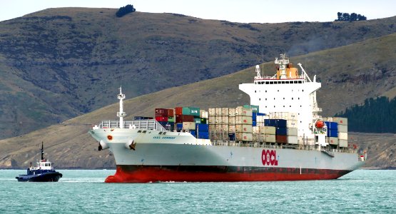 OOCL SAVANNAH. Container ship. (49936449102)