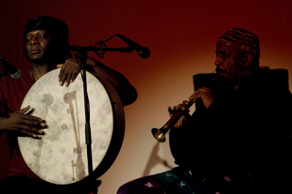 On Reade Street, 10 december 2010 St. Andries Antwerpen - Hamid Drake & William Parker 079 (50716310846)