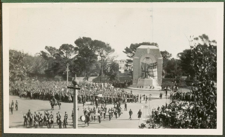Opening Soldiers' War Memorial, 1931 (26782556474)