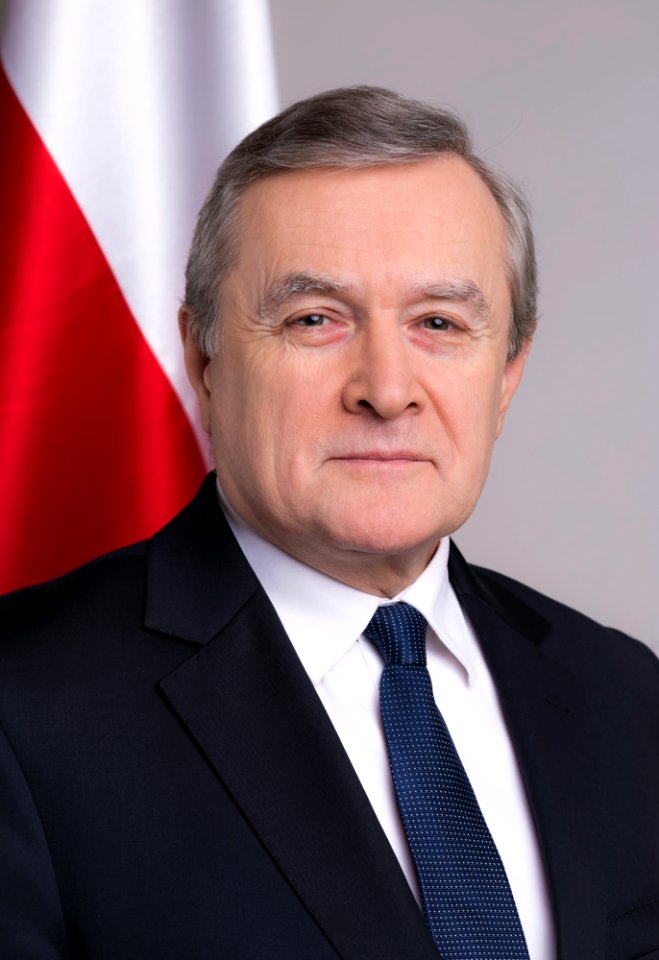 Piotr Gliński portret