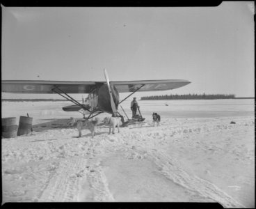 Plane on the ice, Moosonee (34876279534)
