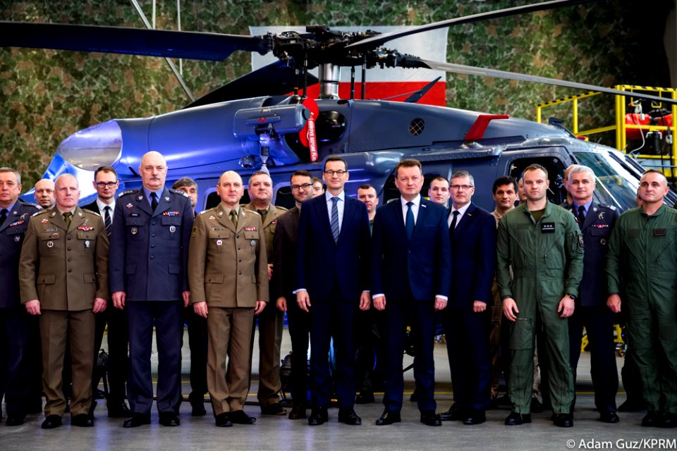 Podpisanie umowy na dostawę śmigłowców Black Hawk dla Wojska Polskiego (1)