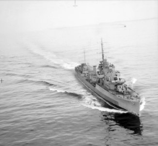 Polish Destroyer ORP Garland (H37) Near Scapa Flow 7th April 1945. (49038777887)