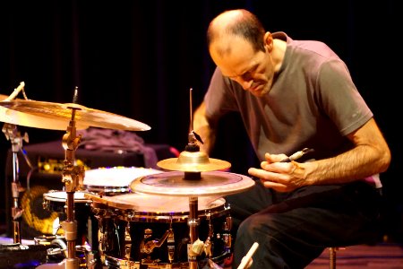 Stefano Battaglia Trio 12-1-2017 Tivoli Vredenburg Utrecht - Roberto Dani (31441378684)