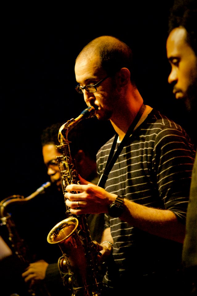 Steve Lehman Octet 23 januari 2011 BIM Amsterdam - Steve Lehman met Mark Shim & Jonathan Finlayson (50722667052)