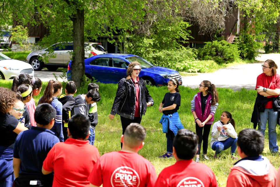 Students and sponsors provide feedback (33714304683)