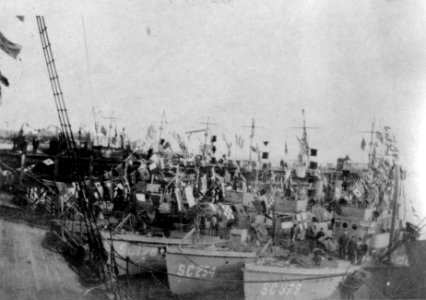 Sub Chasers docked in Holyhead, Wales, including SC 329, celebrating Armistice Day, November 11, 1918 (51102981782)