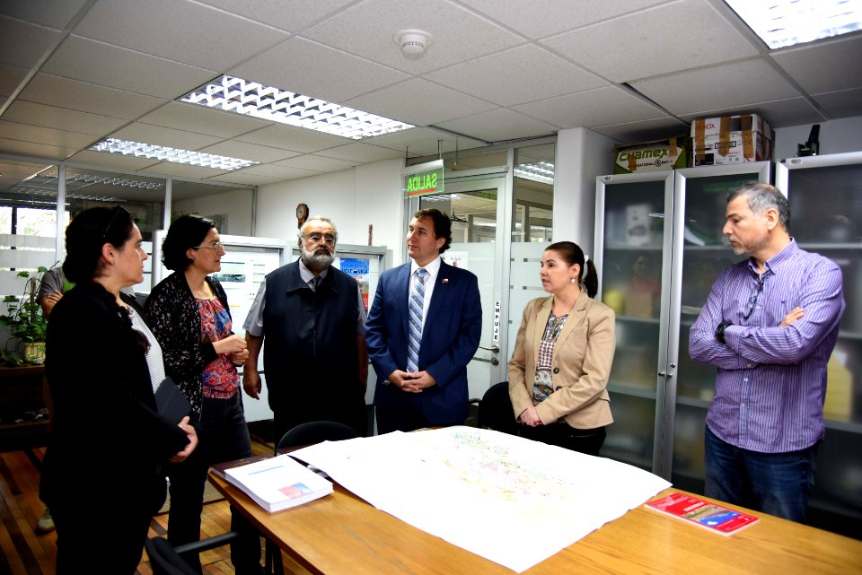 SUBSECRETARIO DE MINERÍA PABLO TERRAZAS SE REUNIÓ CON DIRECTOR NACIONAL DE SERNAGEOMIN Y SUS FUNCIONARI@S (39604115870)
