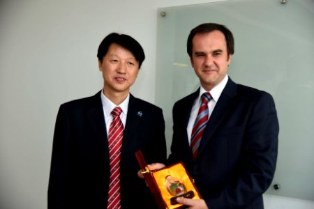 SUBSECRETARIO TERRAZAS PARTICIPA DE FIRMA ACUERDO DE COOPERACIÓN CON DEPARTAMENTO DE GEOLOGÍA DE CHINA (44331650694)