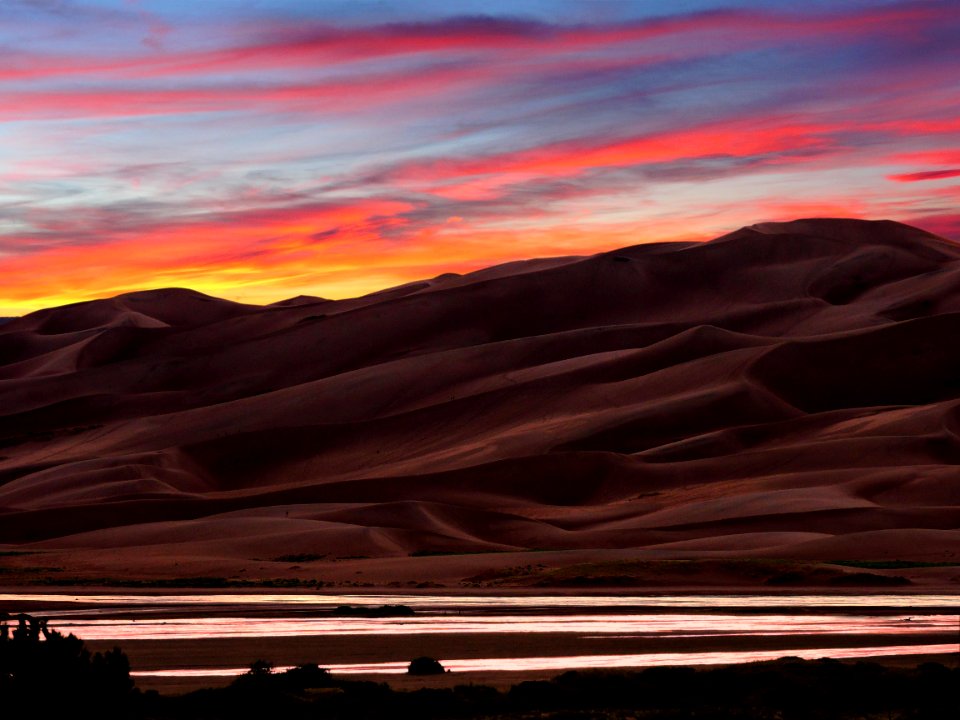 Sunset over Dunes (33042007894)
