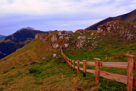 Fence wood mountain