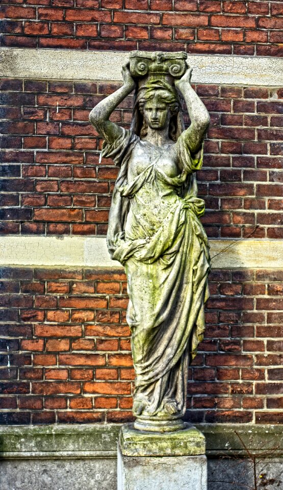 Female statue classic grecian style