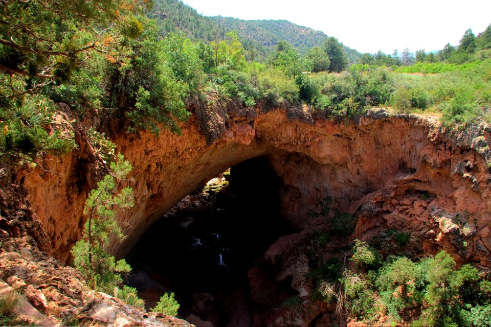 Tonto Natural Bridge (24102183557)