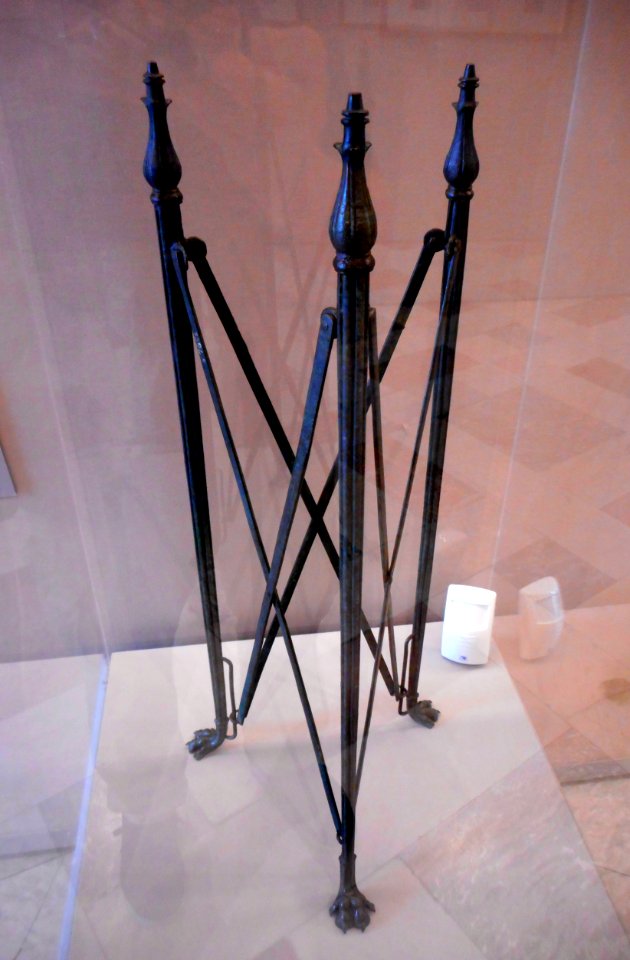 Tripod (1st century BC-1st century AD) from Herculaneum - Exhibition Herculaneum and Pompeii Vision of Discovery up to September 30, 2018 at the Archaeological Museum of Naples (43643921815)