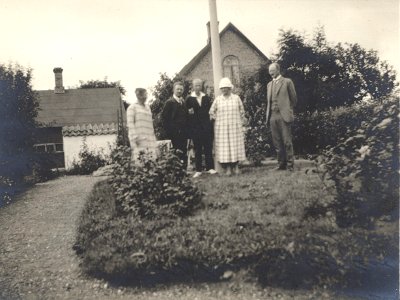 Tre herrar och två damer - SMV - MM 0052