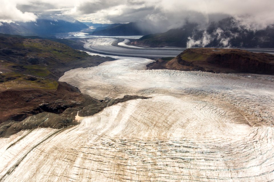 Tributary to Rohn Glacier (39131600065)