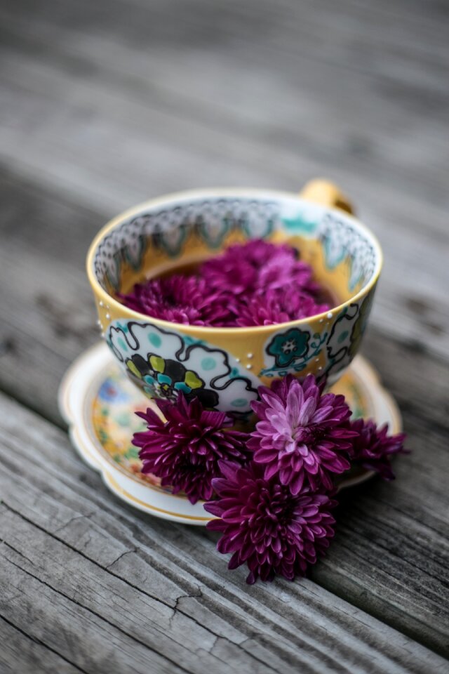 Petal flower plate