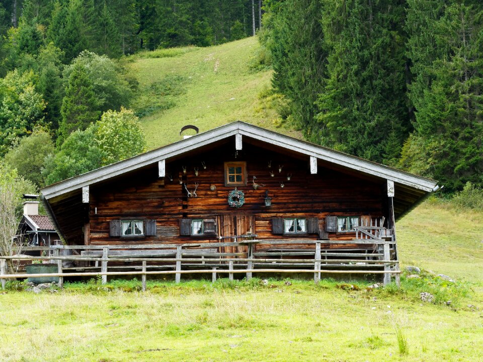 House meadow shed