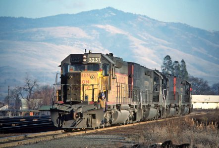 UP 3231, SP 9244, and SSW 9378 entering Ashland yard from the south end in the Oregon Siskiyous in January 1979 (2) (33196779766)