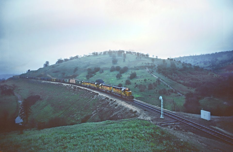 UP SD40-2 3480 westbound at Jamee, CA in February 1983 R33 (35210498116)
