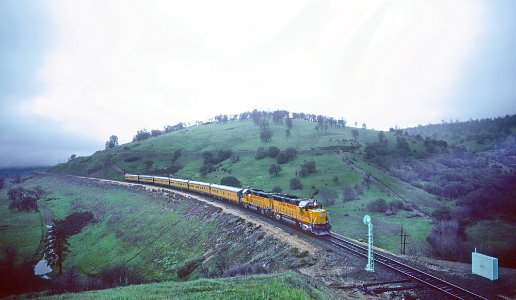 UP GP40X 9005 and 9001 witrh an Officers Special westbound at James, CA in February 1983 (35120618291)