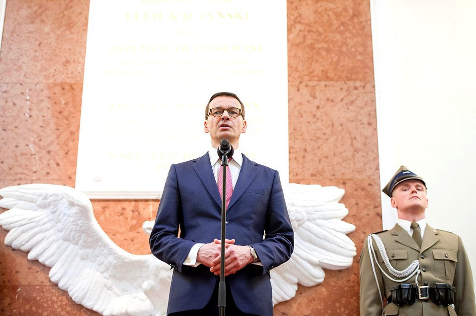 Uroczystość odsłonięcia tablic upamiętniających ofiary katastrofy pod Smoleńskiem (41341786161)