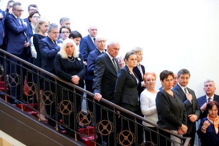 Uroczystość odsłonięcia tablic upamiętniających ofiary katastrofy pod Smoleńskiem (41341785371)