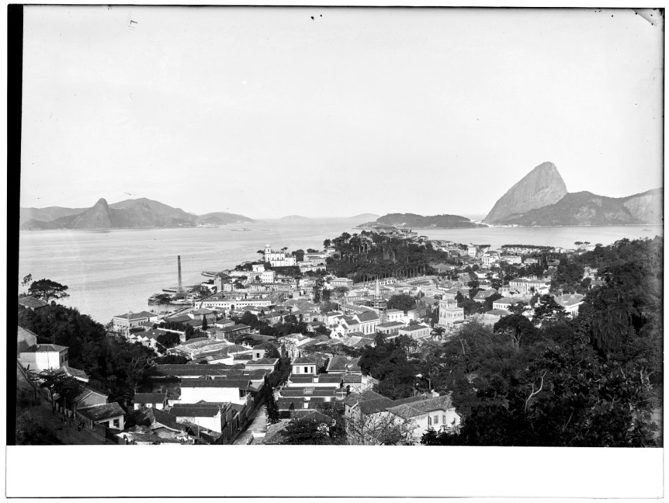 A Glória vista a partir do Morro do Castelo - 4