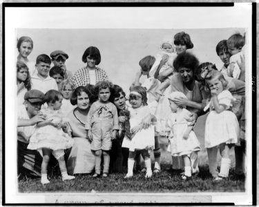 A group of proud mothers, with their babies which they entered in the Hoover Play Grounds Baby Show LCCN97519621