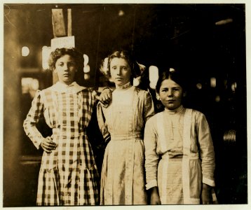 A group of workers at Greenabaum's Cannery, Seaford, Del. The ages given the investigators is 15 and 13 and 12. LOC cph.3b03531 photo