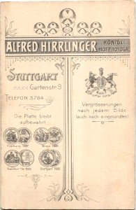 A Hirrlinger - Ganzkörperporträt eines Brautpaares (Kab) R