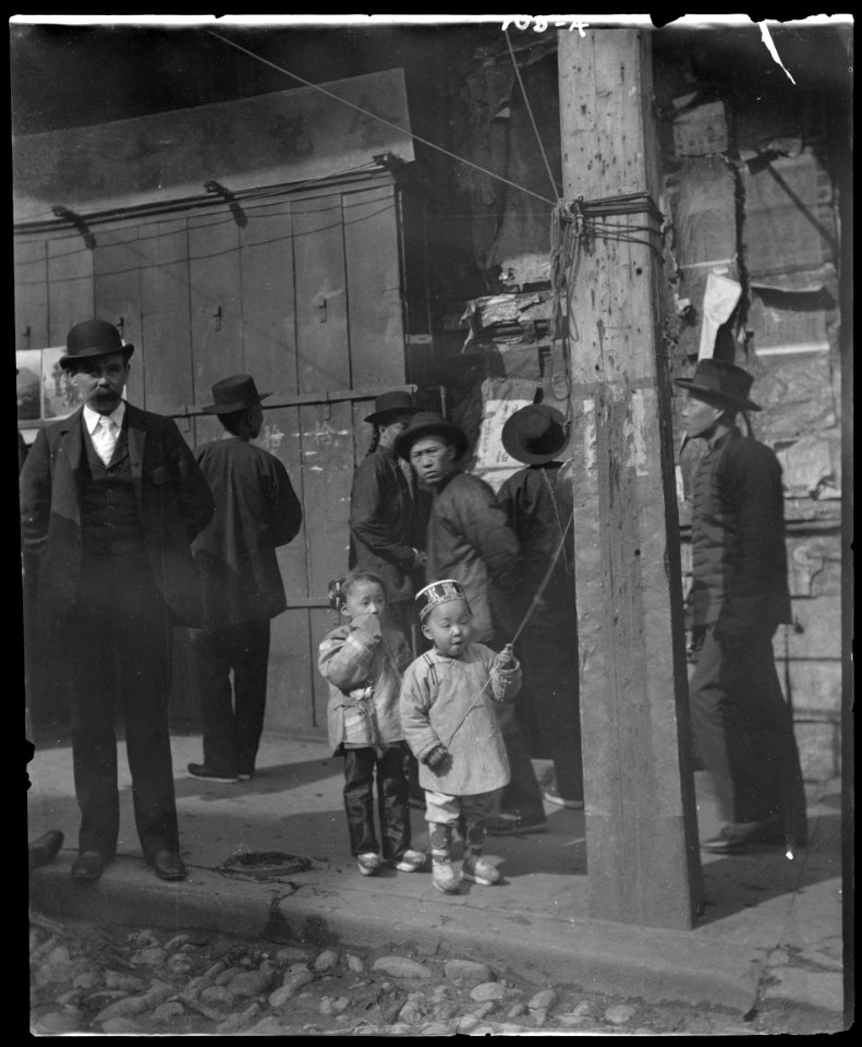A holiday, Chinatown, San Francisco LOC agc.7a08988