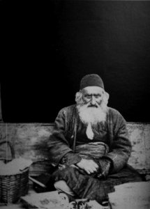 A Jew, salesman of nuts (Ermakov) BW