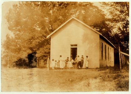A Kentucky school. Name and data to be added later if possible. LOC nclc.00585