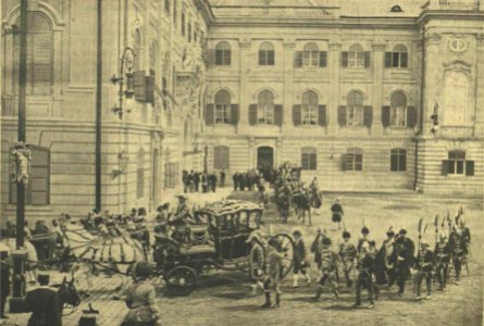 A korona átszállítása a Mátyás-templomba 1896-24