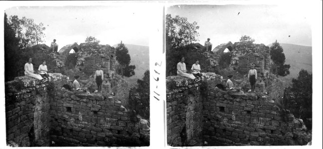 A les ruïnes d ' un castell