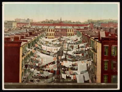 A Monday washing, New York LCCN96501515