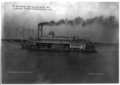A river steamer at Lake Providence, La. LCCN2013646352