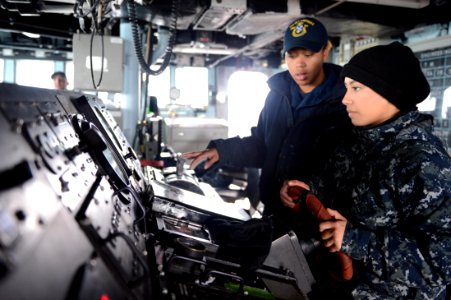 A Sailor learns to steer USS McCampbell. (8573734081)