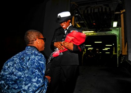 A Sailor proposes after a 3-month deployment. (8247726368)