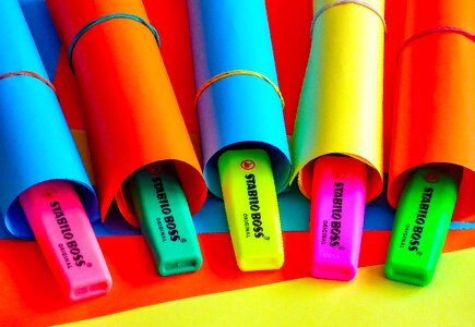 Color sorkiemelő paperwork