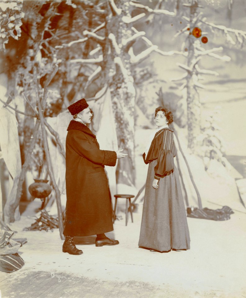 A scene from Resurrection (SAYRE 12776)