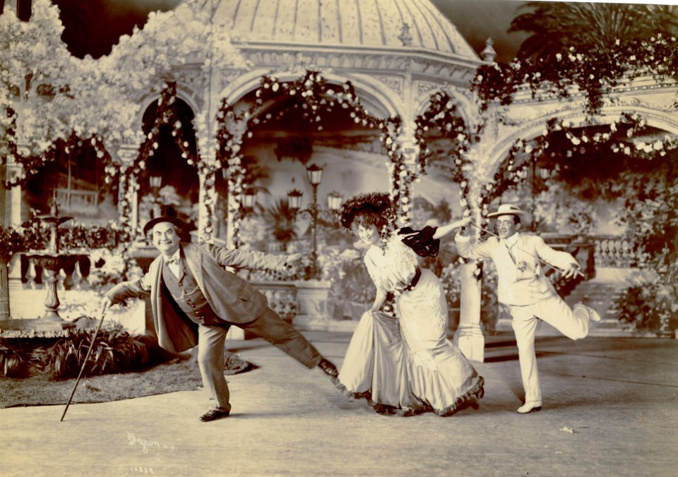A scene from The Prince of Pilsen (SAYRE 12478)