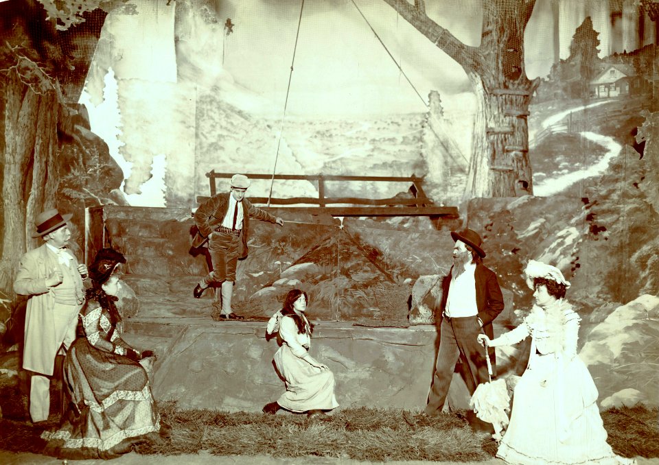 A scene from Act I of In Old Kentucky (SAYRE 11949)