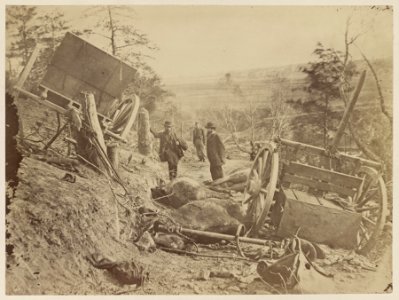 A shattered caisson, Fredericksburg, Va LCCN2013649038