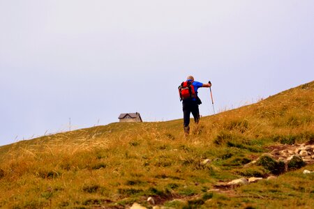 Refuge walk mountain photo