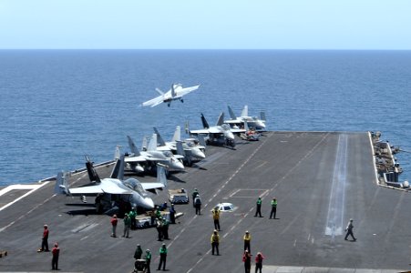 A Super Hornet launches from USS Dwight D. Eisenhower. (8714103895)
