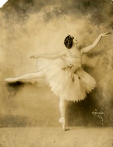 Albertina Rasch, vaudeville dancer (SAYRE 8190)
